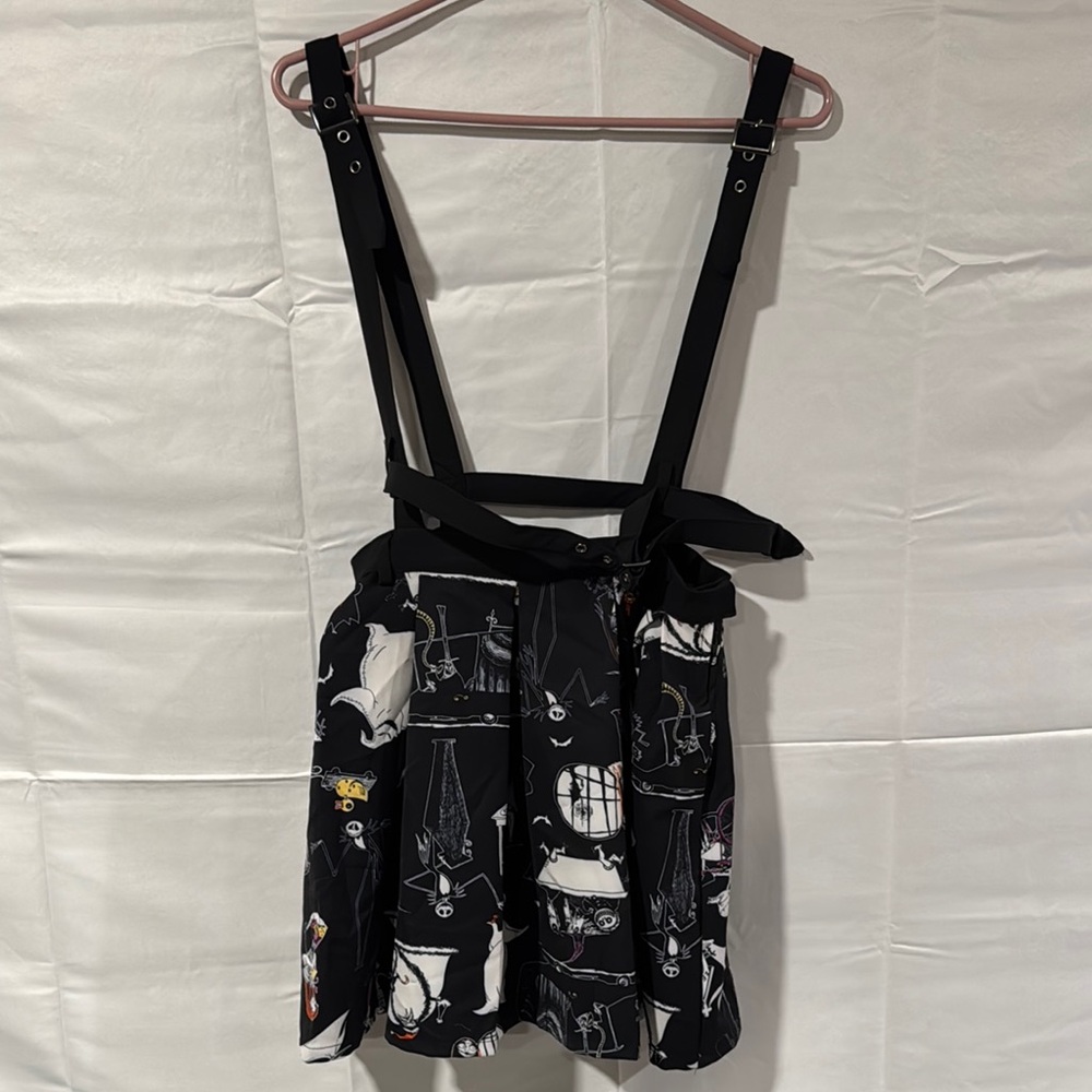 Women’s nightmare before Christmas Disney Black and White Character Skirt